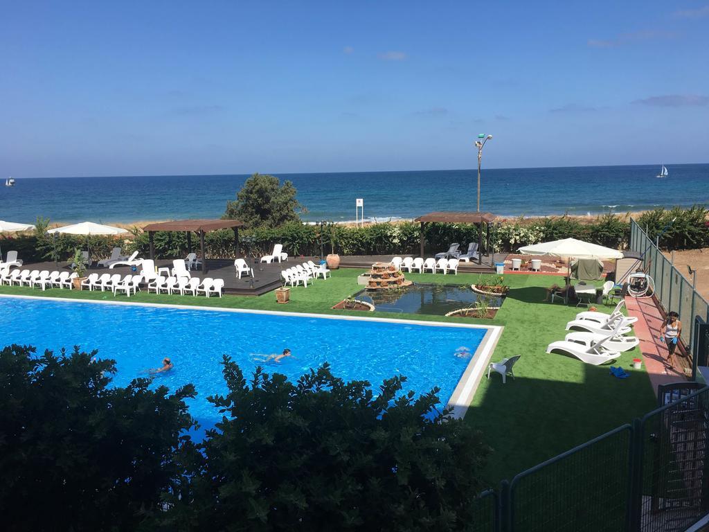 Ha-Aliya Sea View Lägenhet Nahariya Exteriör bild