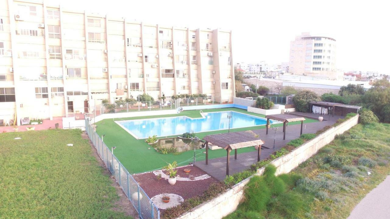Ha-Aliya Sea View Lägenhet Nahariya Exteriör bild