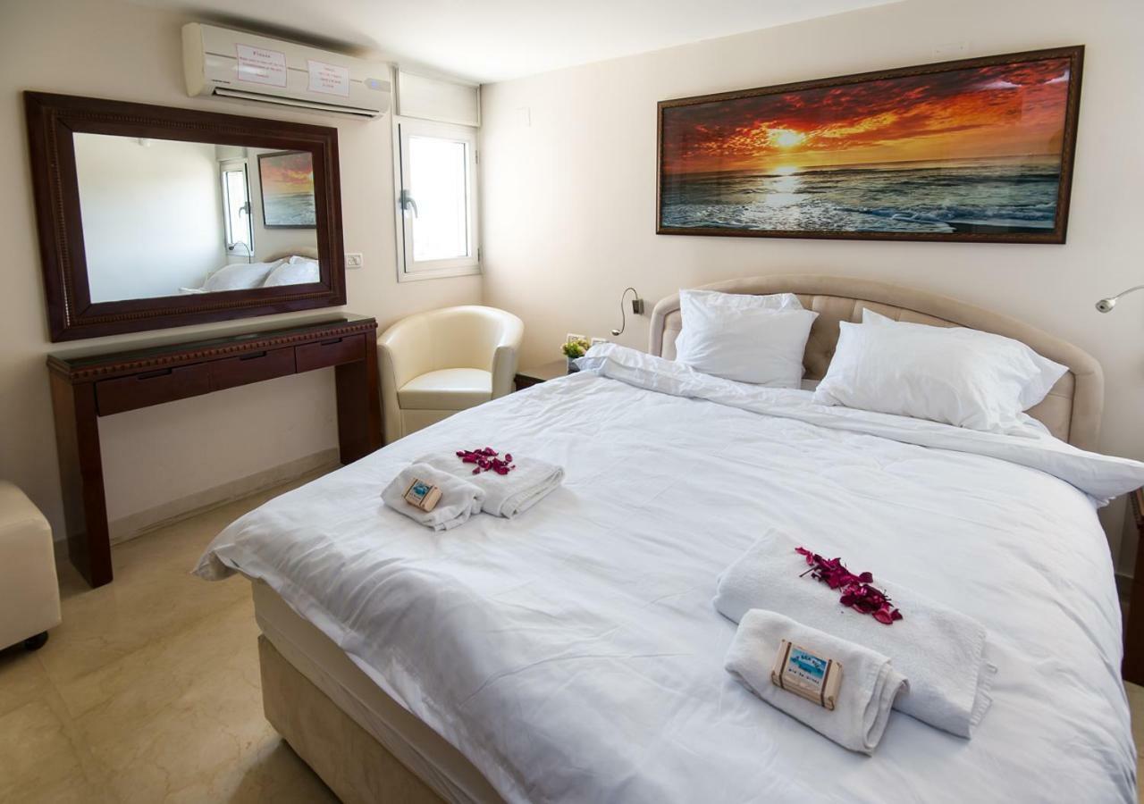 Ha-Aliya Sea View Lägenhet Nahariya Exteriör bild